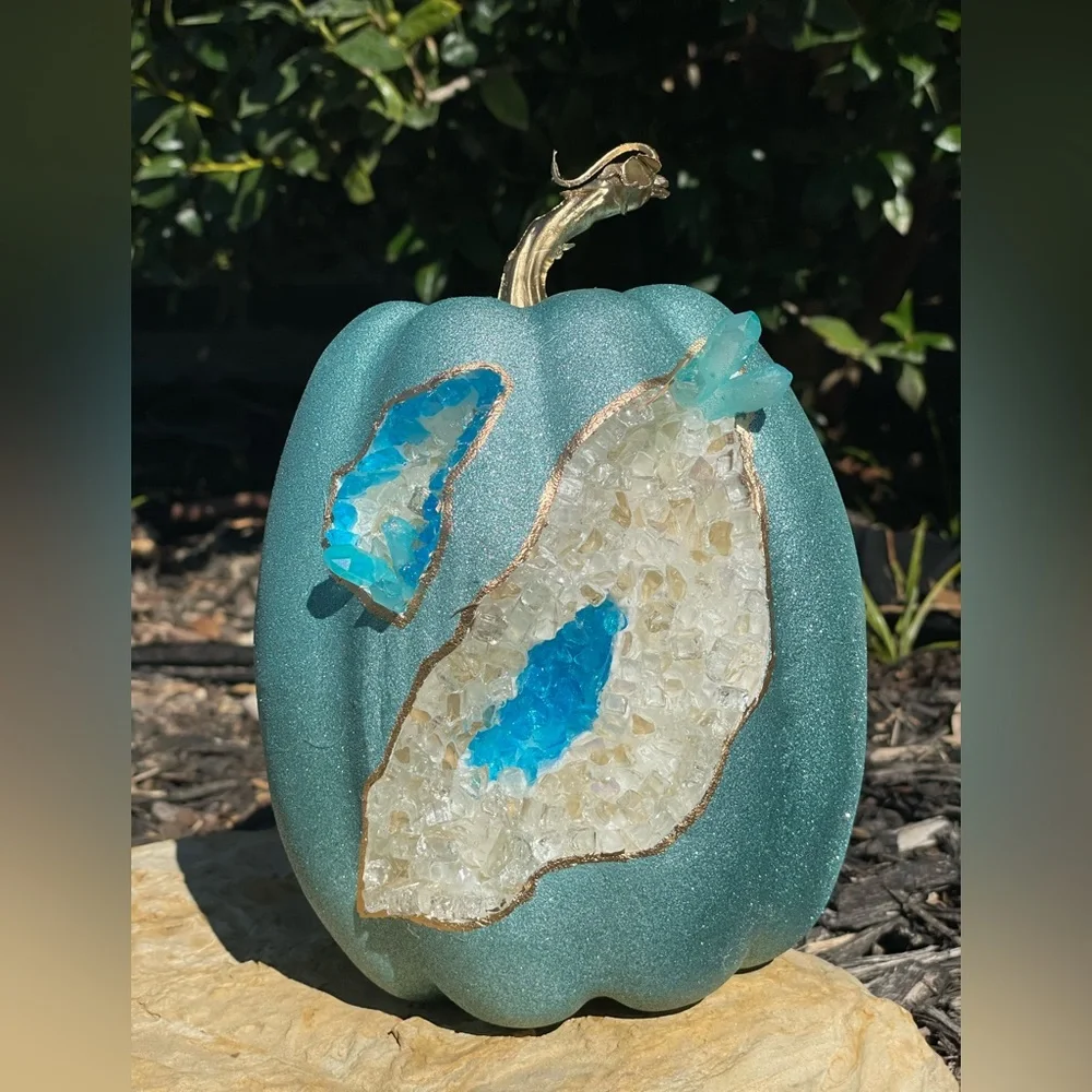 Geode Pumpkin - Picture 1 of 2